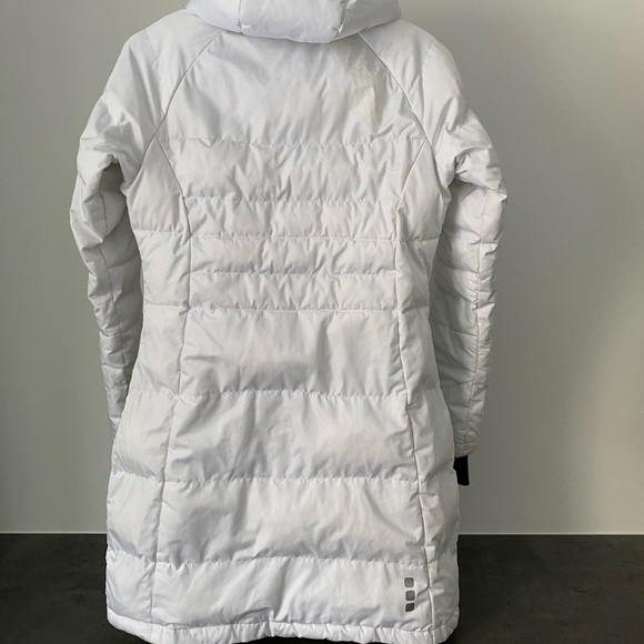 White winter jacket - Picture 2 of 5